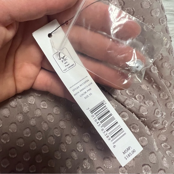 Robbi and Nicki new blouse - Picture 4 of 5